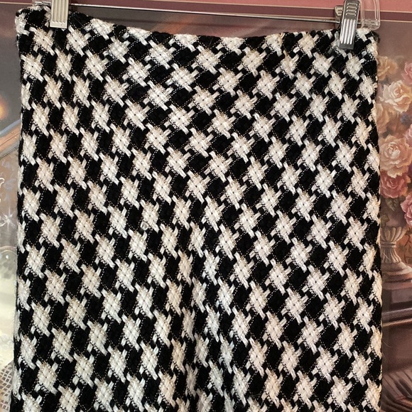 ... I .C . E ... skirt - Picture 5 of 11